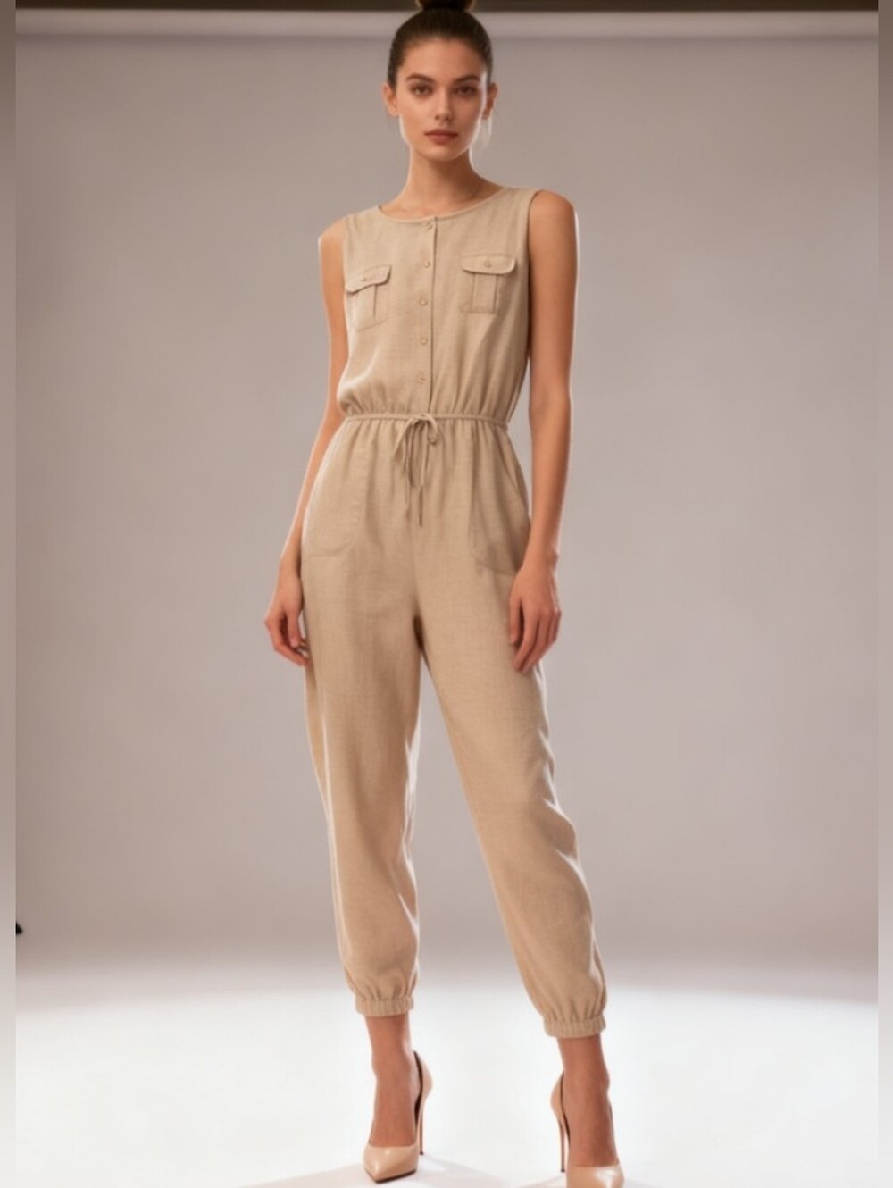 Ci Sono Classy Jumpsuit with pockets! Stretch band bottom